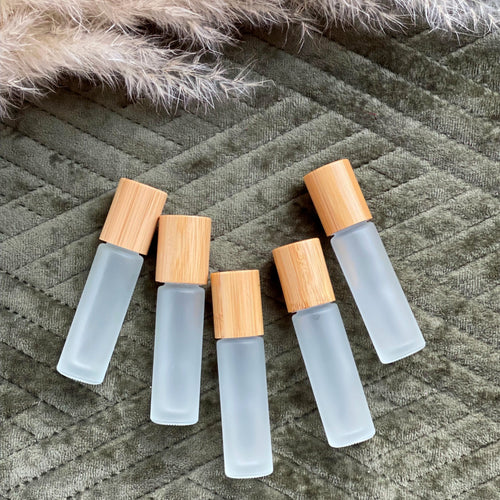 10ml Mattglas Roll-On Flasche weiß mit Bambus-Deckel