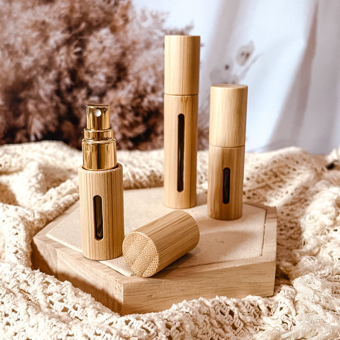 Sprayflasche  aus Bambus mit Zerstäuber in Goldoptik (10ml & 5ml)